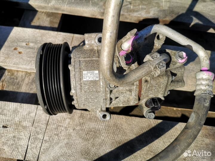Продам компрессор кондиционера 1zz
