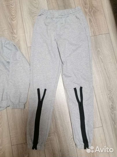 Спортивный костюм новый