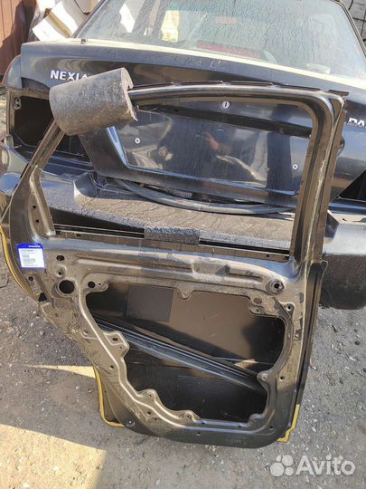 Дверь задняя левая Volvo S40
