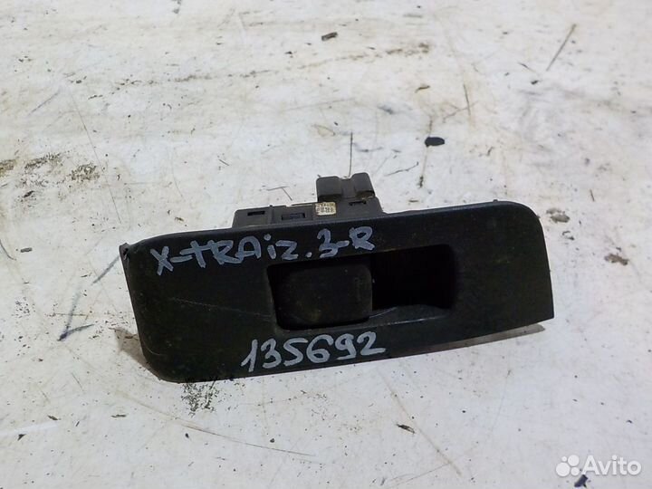 Клавиши стеклоподъемников nissan xtrail T31 задние