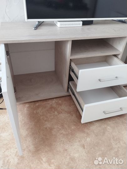 Тумба под телевизор