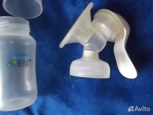 Молокоотсос, бутылочки Avent, ложки, вилки, расчес