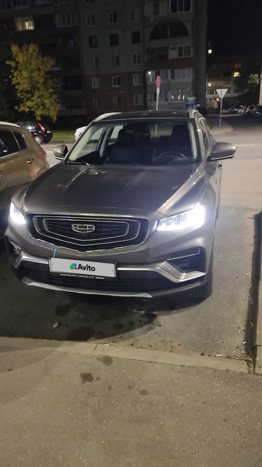 Geely Atlas Pro: фото владельца
