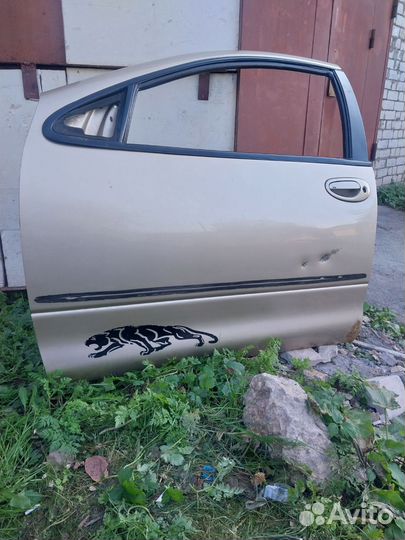 Dodge intrepid дверь водительская
