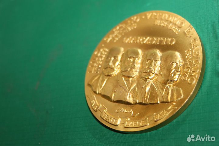 Юбилейная настольная медаль 150 лет фирме Марзотто