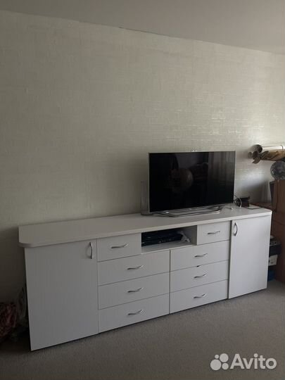 Тумба под телевизор белая матовая