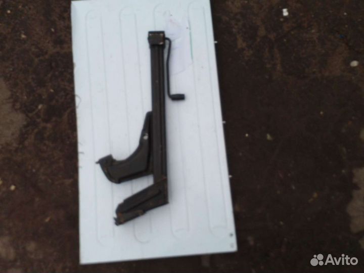 Домкрат от BMW