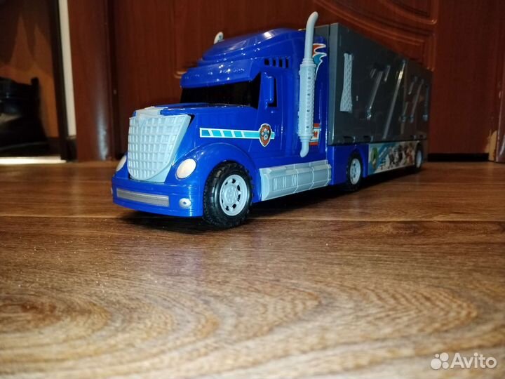 Игрушка грузовик