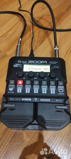 Продам процессор zoom G1four