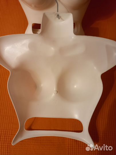 Вешалка бюст пластиковая, 9 шт