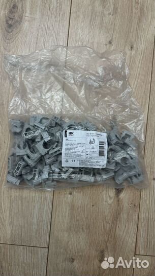 Клипсы для гофры 20 iek