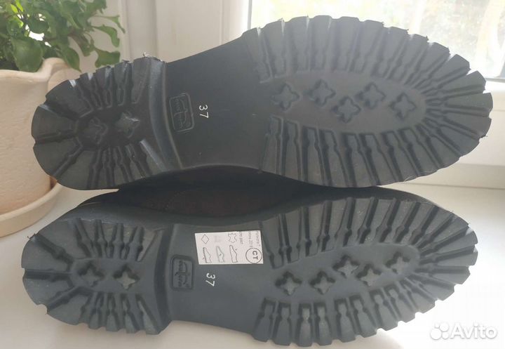 Новые ботиночки замшевые