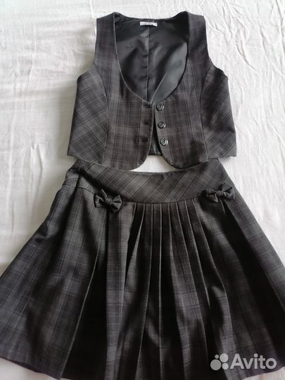 Юбка школьная в клетку и жилетка