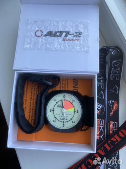 Высотомер парашютный