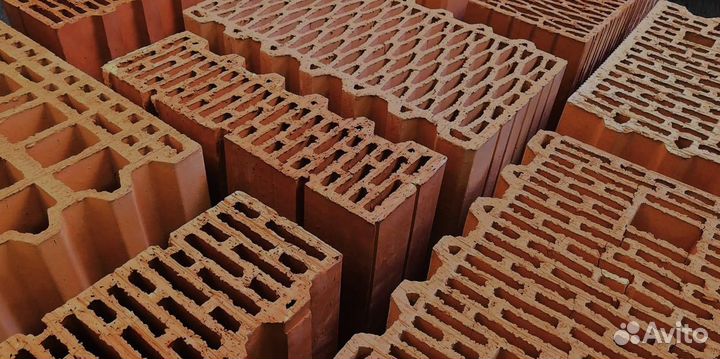 Пустотелый керамический кирпич