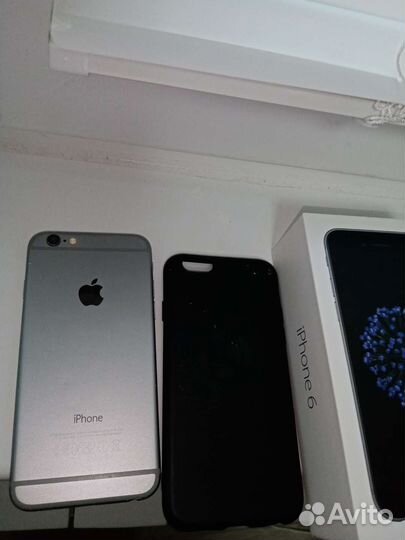 Телефон iPhone 6