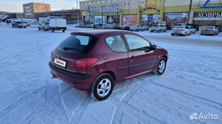 Peugeot 206 1.4 AT, 1999, 150 000 км