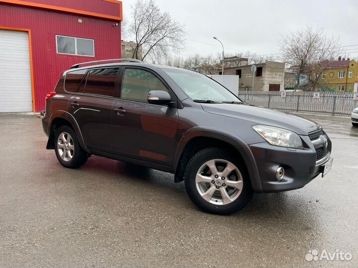 Длительная аренда автомобиля Toyota RAV4