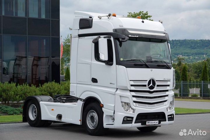 Усилитель бампера Mercedes Actros MP4 MP5