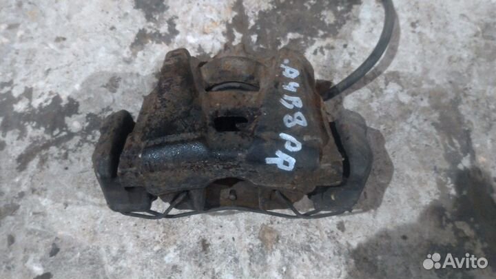 Тормозной суппорт передний правый Audi A4 B8 1.8 T