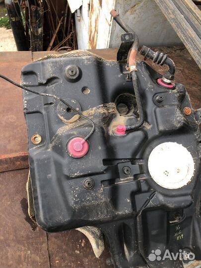 Lexus rx 350 бак топливный