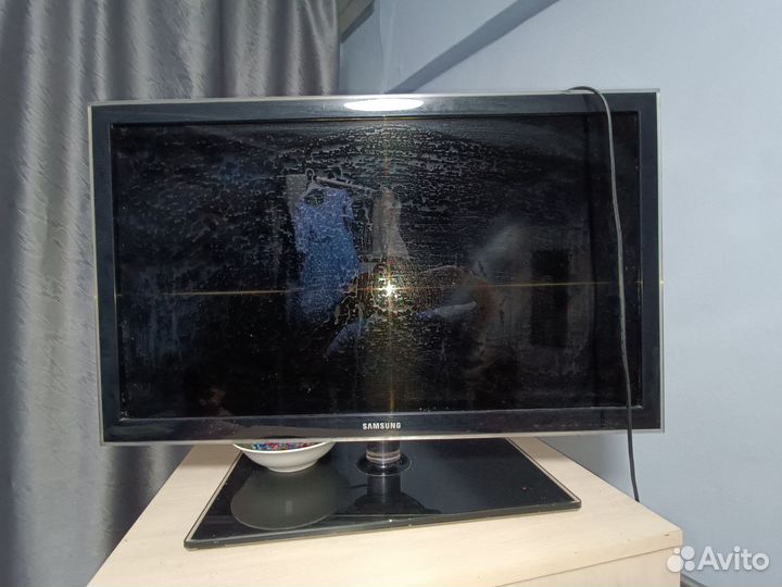 Телевизор samsung