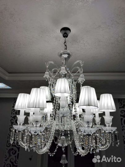 Установка люстры
