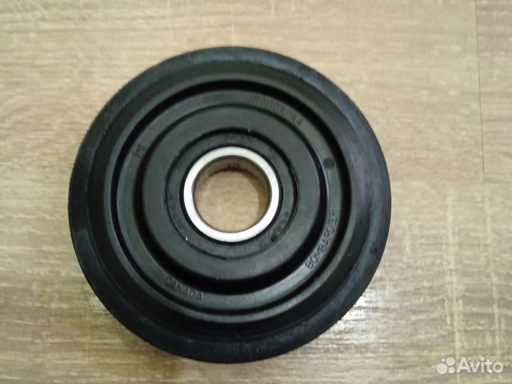 572018900 Ролик (каток) для снегохода BRP 109 мм