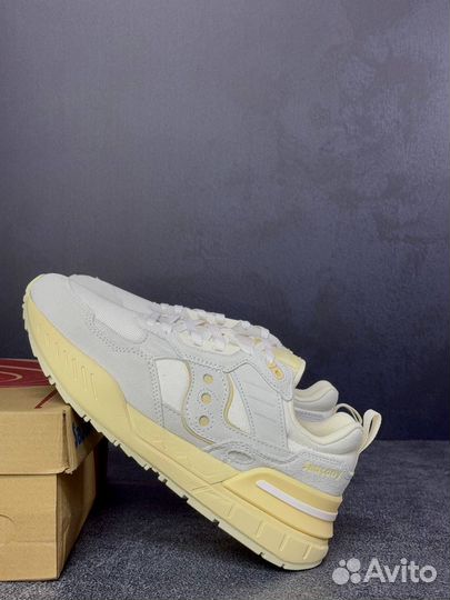 Кроссовки Saucony женские серые