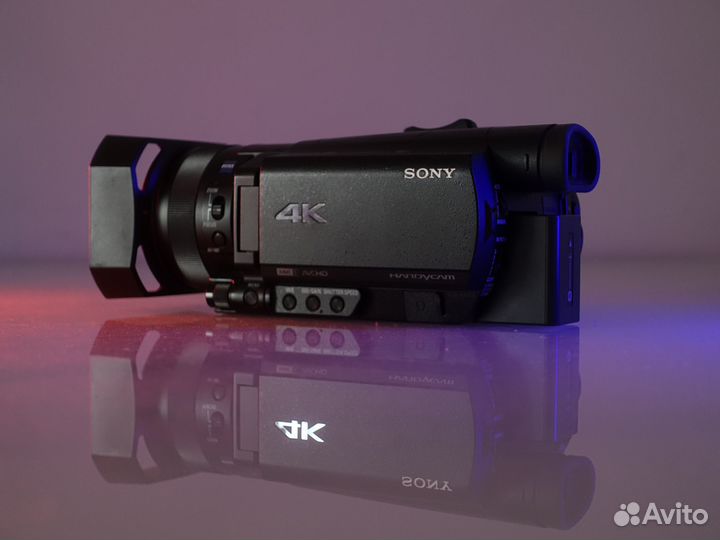 Видеокамера Sony FDR-AX700