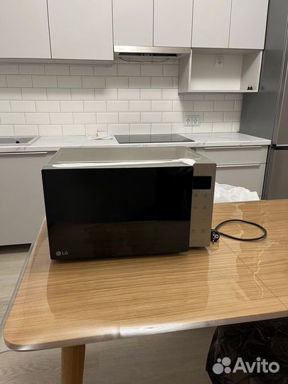 Микроволновая печь lg новая