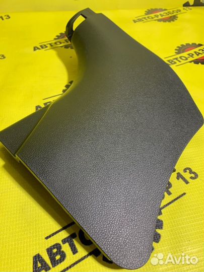 Накладка порога внутренняя передняя правая Kia Rio