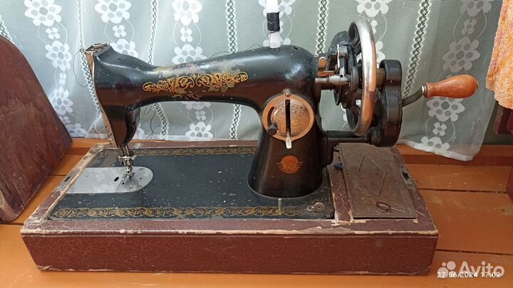 Швейная машинка бу ручная