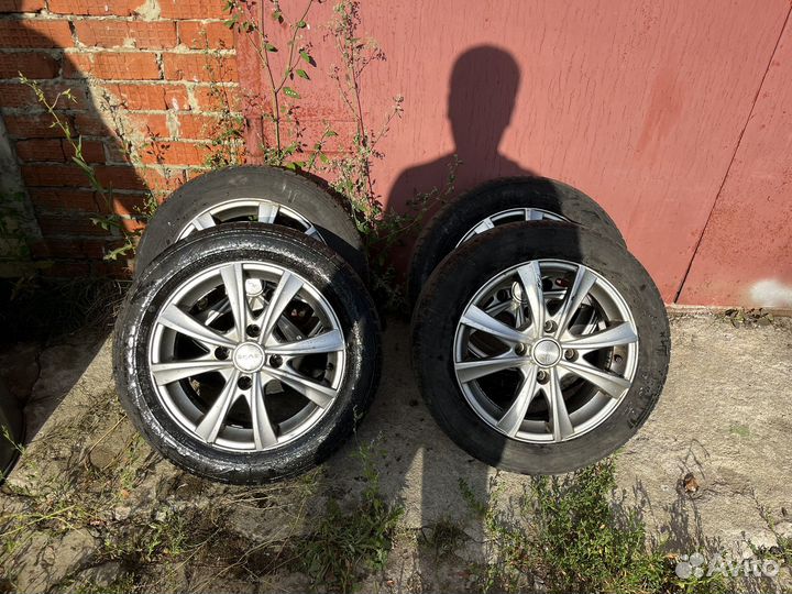 Диски литые skad R15