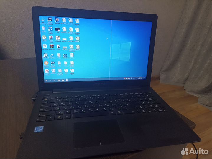 Ноутбук asus