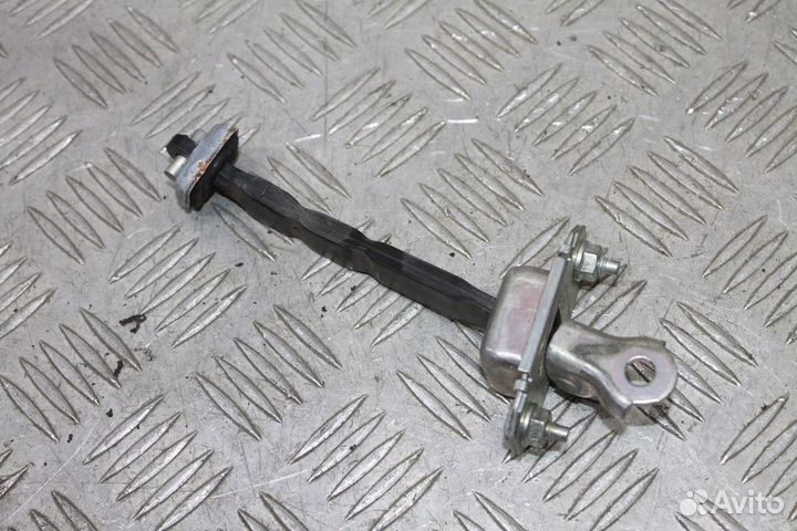 Ограничитель задней двери Subaru Forester SH S12