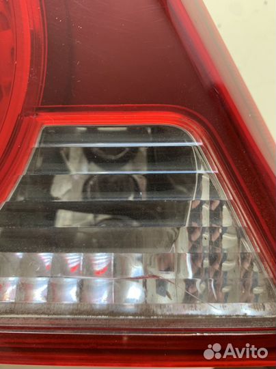 Фонари на крышку багажника