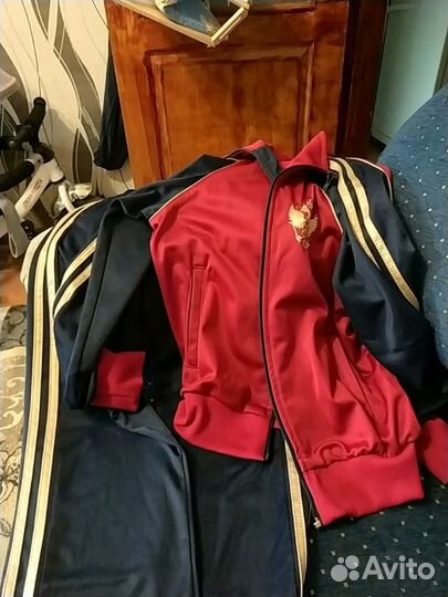 Спортивный костюм