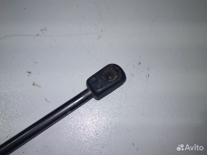 Амортизатор багажника Chevrolet Aveo T200