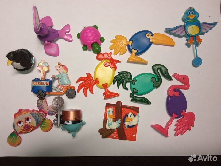 Игрушки из киндер сюрпризов (Kinder)