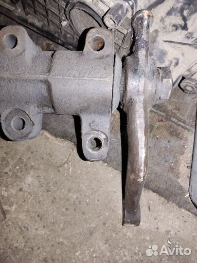 Рулевой редуктор с гуром Волга газ 31105