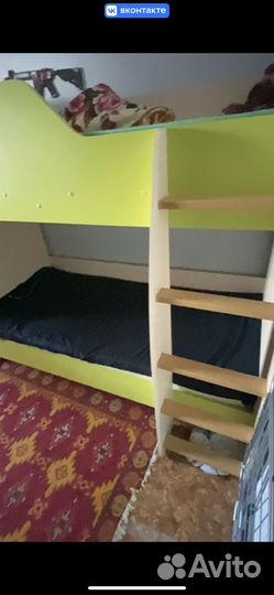 Двухъярусная кровать