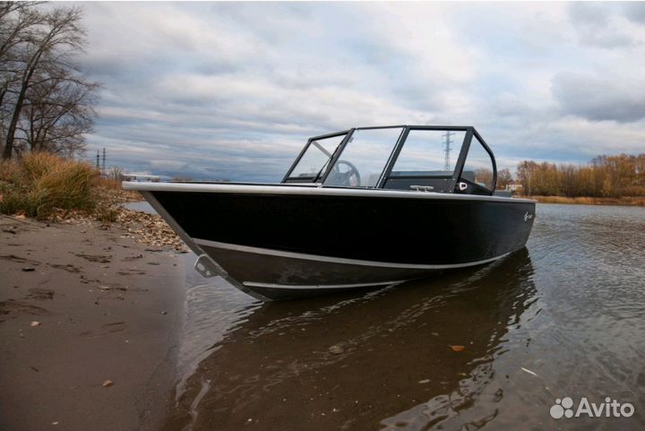 Лодка Салют 480 NEO