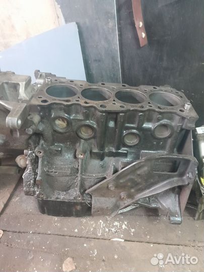 Блок в сборе lancer 1.6