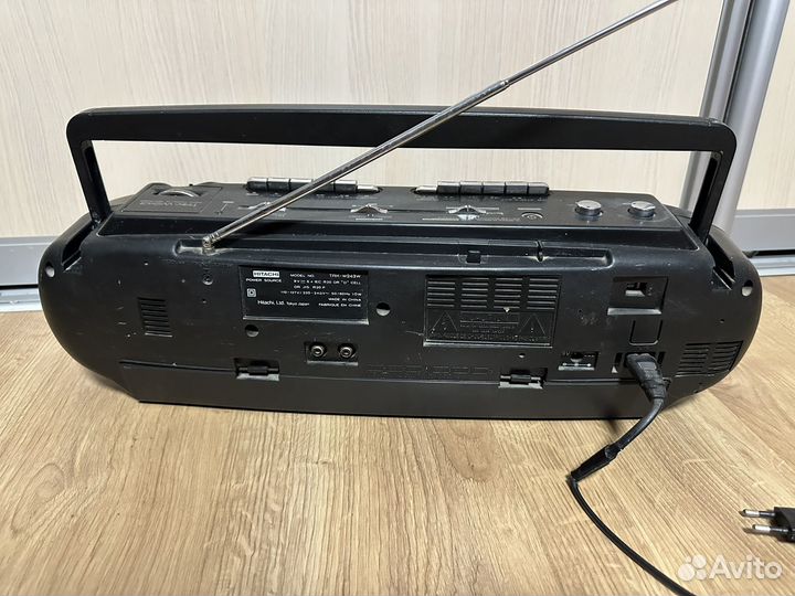 Магнитола hitachi TRK-w243w