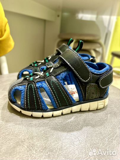 Сандалии детские