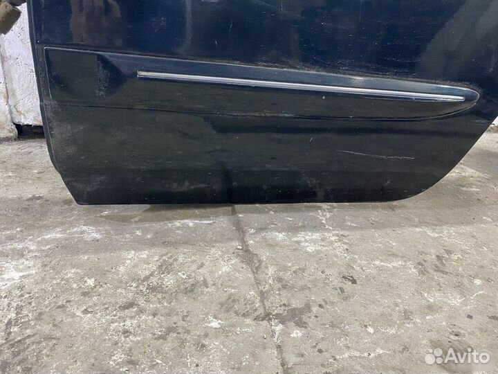 Дверь задняя левая Nissan Maxima a33