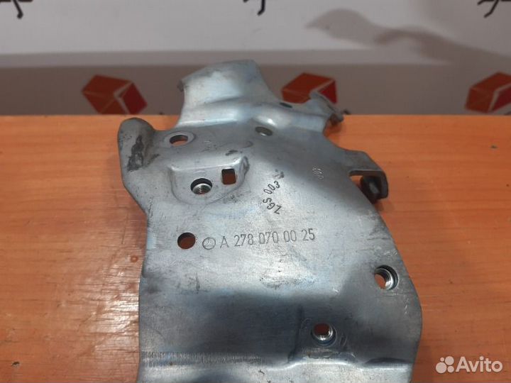 Кронштейн Mercedes Gls X166 M157 5.5 I 2014