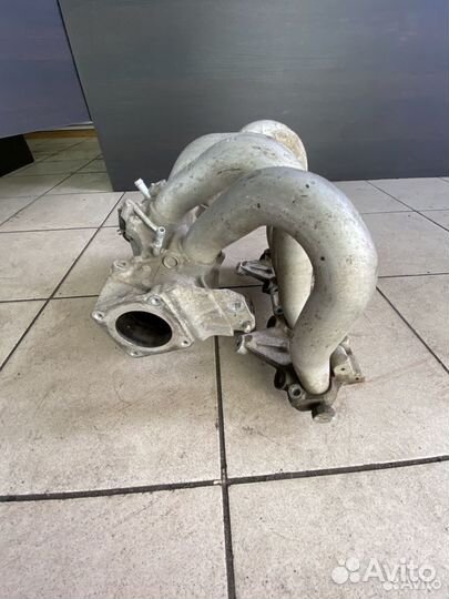 Впускной коллектор Nissan Primera P12