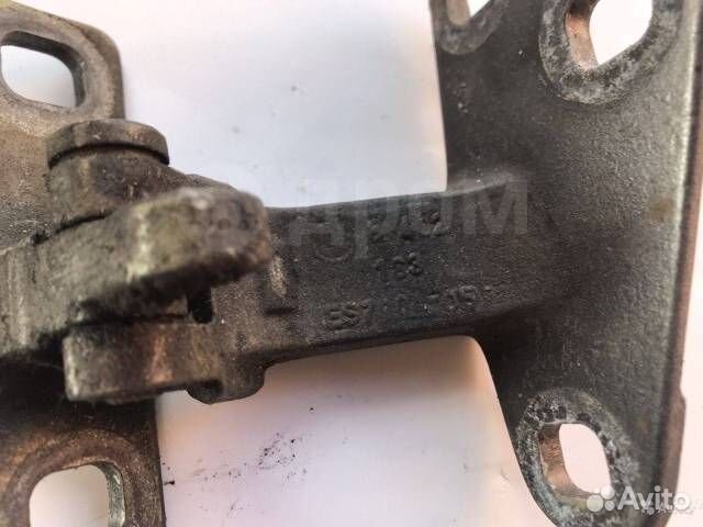 Петля крышки багажника BMW X5 E53